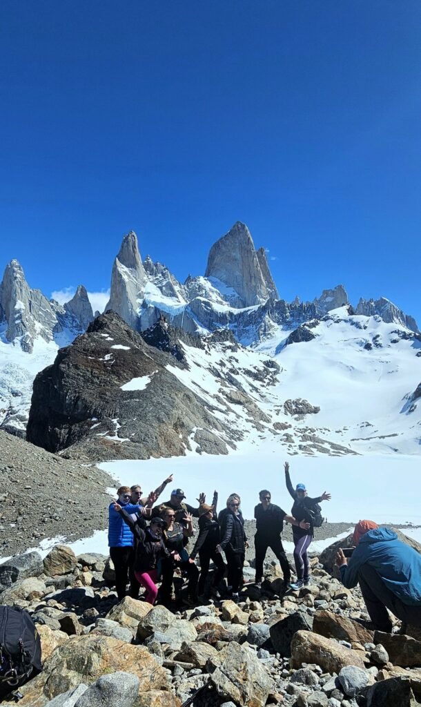 Laguna de Los tres hiking group